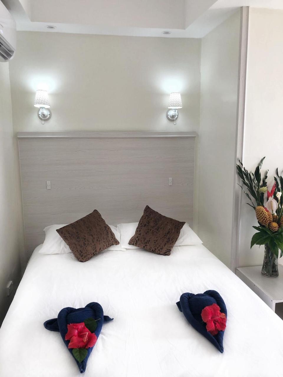 Central Bay Motel พอร์ตวิลา ภายนอก รูปภาพ