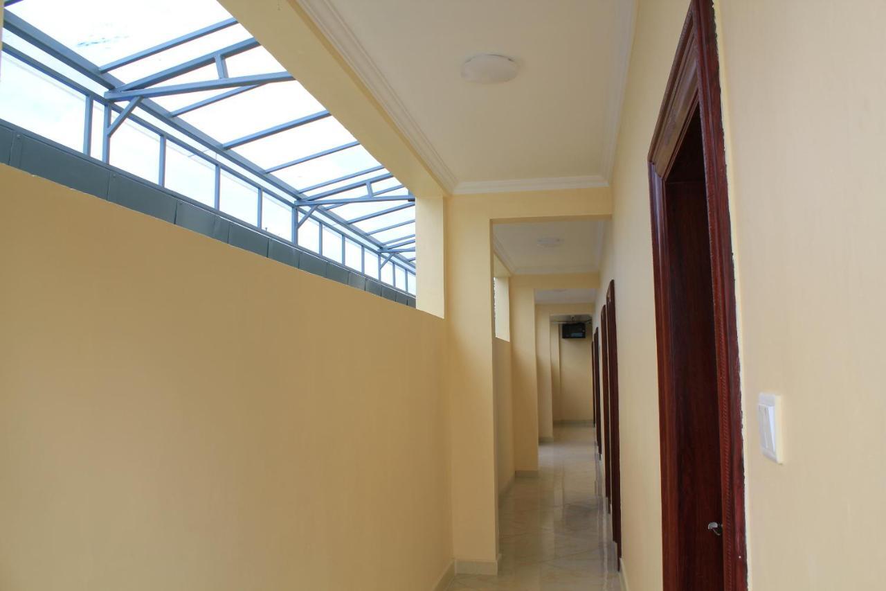 Central Bay Motel พอร์ตวิลา ภายนอก รูปภาพ